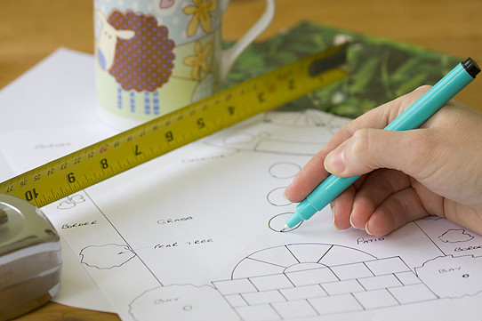 Making a drawing of your garden plan